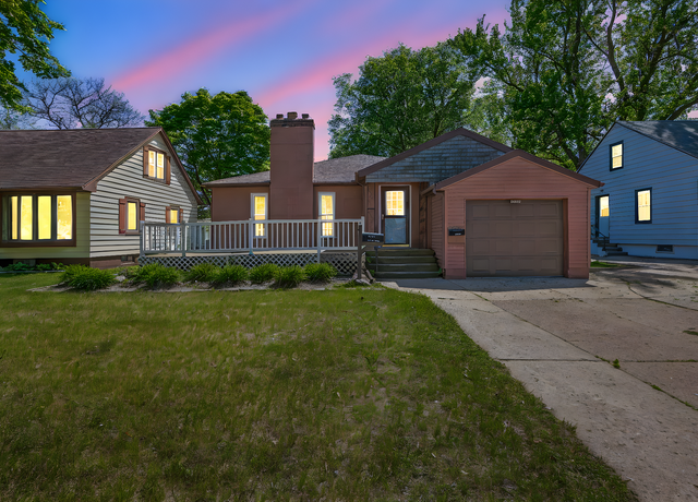 Property at 1202 Webster St, Fairmont, MN 56031, 3 beds, 1 bath