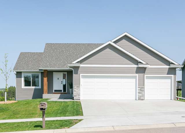 Property at 158 Brookestone Dr SE, Rochester, MN 55904, 4 beds, 3 baths
