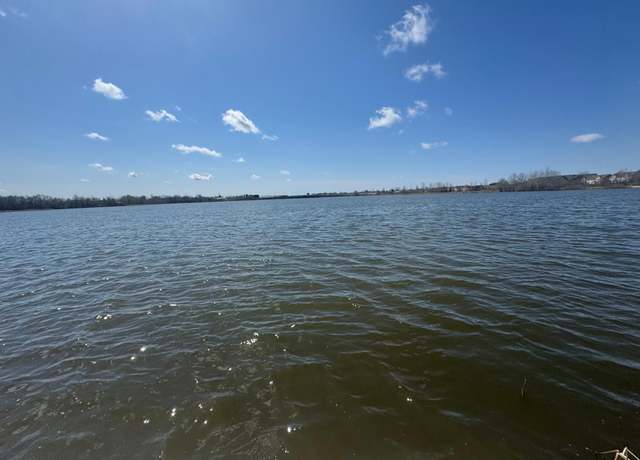 Property at 11474 W Laketowne Dr, Albertville, MN 55301, 4 beds, 4 baths