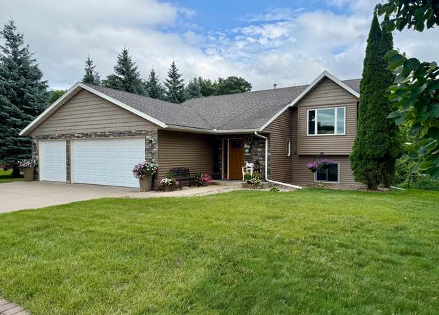 Property at 313 Bancroft Dr, Albert Lea, MN 56007, 4 beds, 2 baths