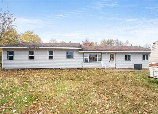 Property at 6275 S County Road A, Superior, WI 54880, 3 beds, 1 bath