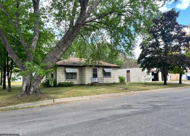 Property at 1019 14th St S, Saint Cloud, MN 56301, 4 beds, 2 baths