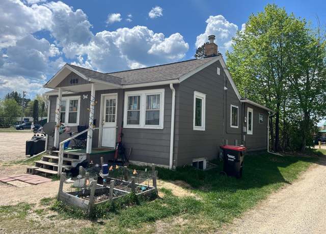 Property at 409 NW 14th Ave, Grand Rapids, MN 55744, 2 beds, 2 baths