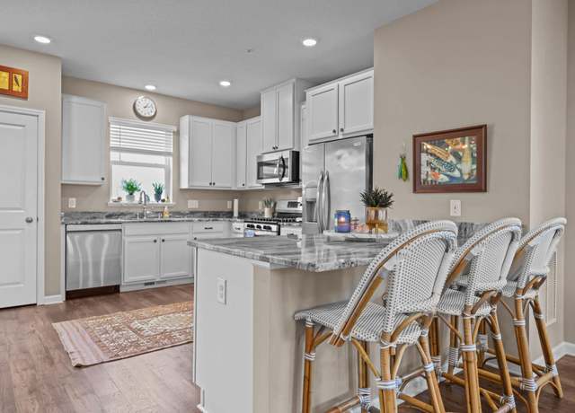 Property at 8770 Granite Cir, Woodbury, MN 55129, 3 beds, 4 baths