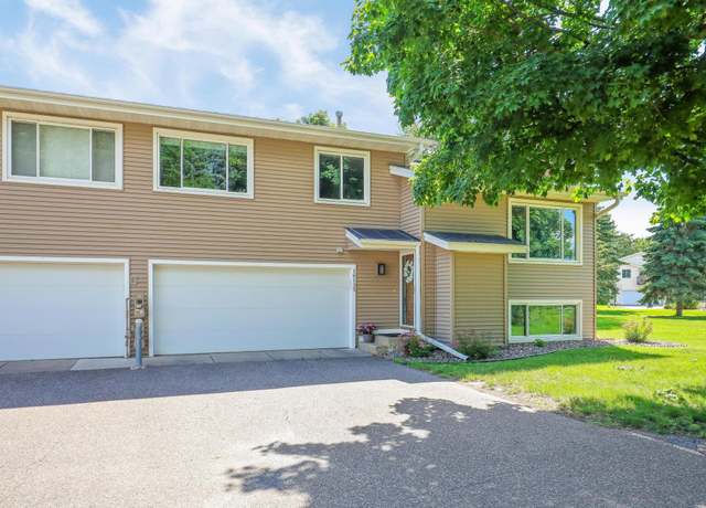 Property at 16135 Flagstaff Ct N, Lakeville, MN 55068, 2 beds, 2 baths