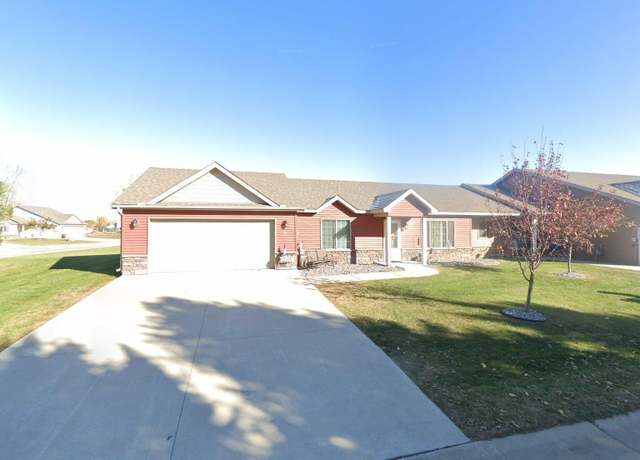 Property at 633 Cottonwood Ave, Litchfield, MN 55355, 2 beds, 2 baths