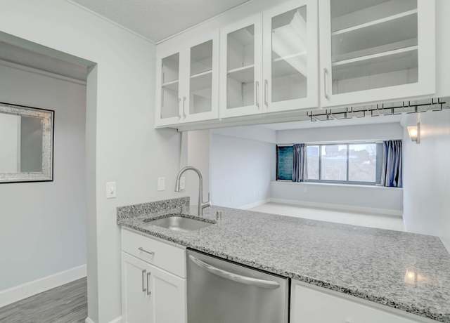 Property at 1920 S 1st St #307, Minneapolis, MN 55454, 1 bed, 1 bath