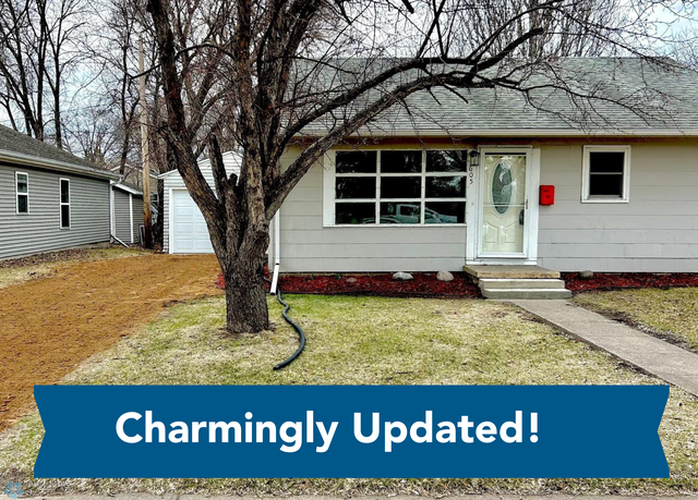 Property at 605 20th St N, Moorhead, MN 56560, 2 beds, 1 bath