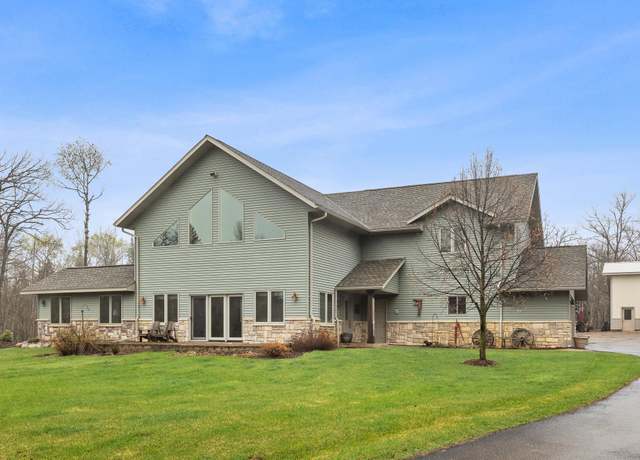 Property at 904 Porcupine Trl, Aitkin, MN 56431, 4 beds, 3 baths