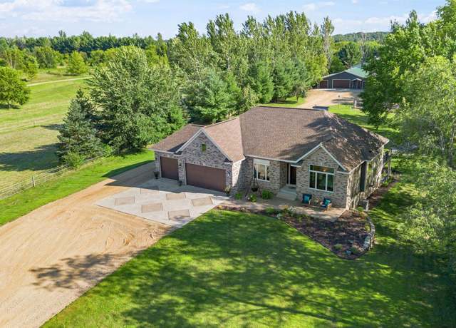Property at 427 230th Ave, Somerset, WI 54025, 3 beds, 3 baths