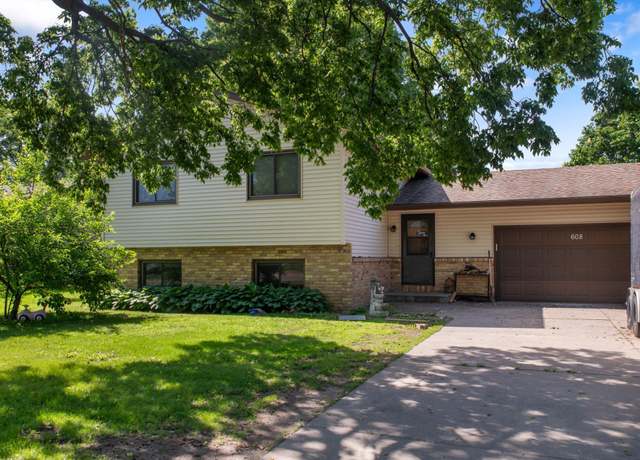 Property at 608 8th St NW, Buffalo, MN 55313, 4 beds, 2 baths