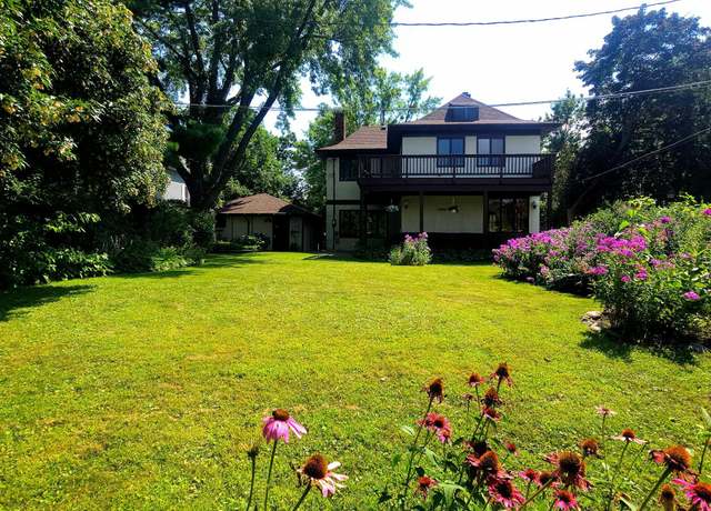Property at 95 Colorado St W, Saint Paul, MN 55107, 4 beds, 3 baths