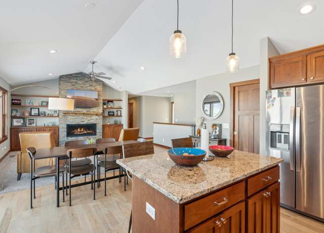 Property at 1787 Otter Way, New Richmond, WI 54017, 4 beds, 3 baths