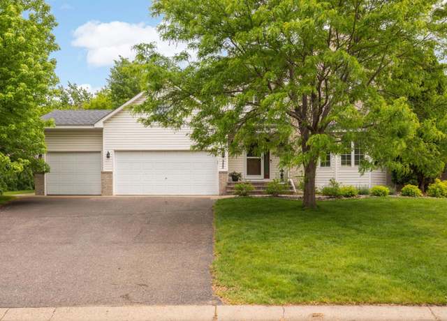 Property at 925 139th Ave NW, Andover, MN 55304, 4 beds, 4 baths