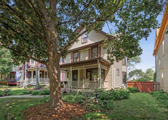 Property at 961 Ashland Ave, Saint Paul, MN 55104, 4 beds, 2 baths