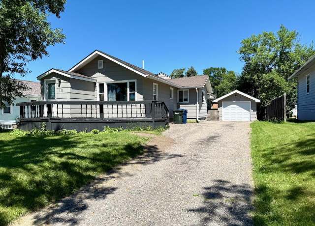 Property at 111 E Cherry Ave, Fergus Falls, MN 56537, 3 beds, 2 baths