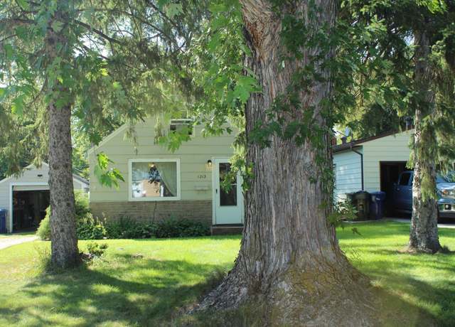 Property at 1213 N Aurdal Ave, Fergus Falls, MN 56537, 2 beds, 1 bath