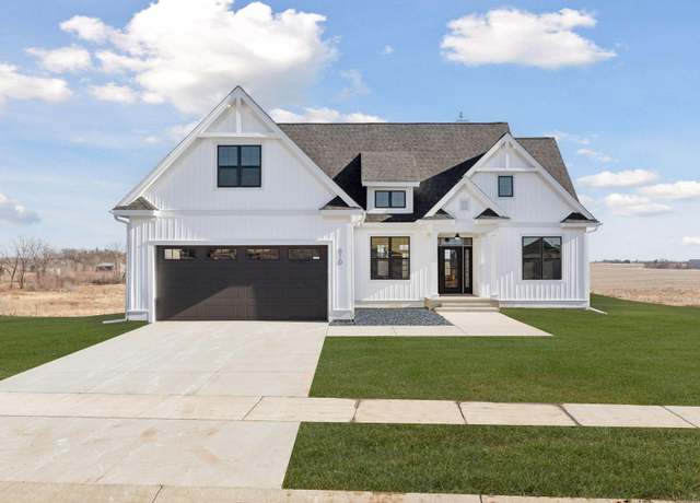 Property at 610 Field Point St, Roberts, WI 54023, 3 beds, 2 baths