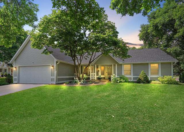 Property at 2458 Leyland Draw, Woodbury, MN 55125, 3 beds, 2 baths