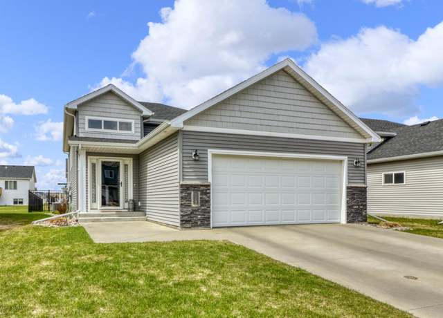 Property at 4553 13th St S, Moorhead, MN 56560, 4 beds, 2 baths