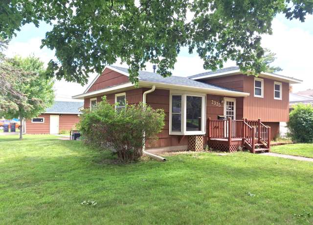 Property at 2325 16th Ave E, North Saint Paul, MN 55109, 4 beds, 2 baths