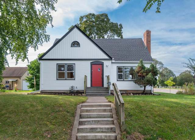 Property at 884 Hyacinth Ave E, Saint Paul, MN 55106, 6 beds, 2 baths