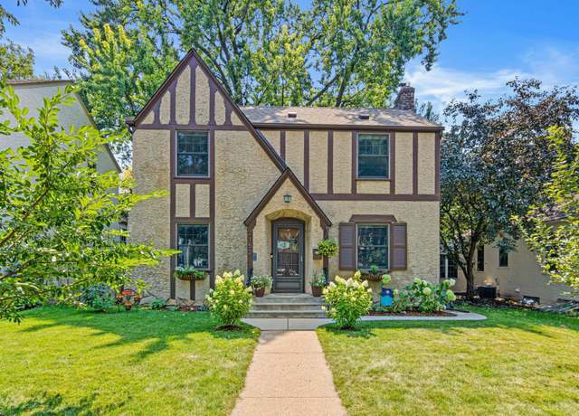 Property at 2152 Juno Ave, Saint Paul, MN 55116, 3 beds, 2 baths