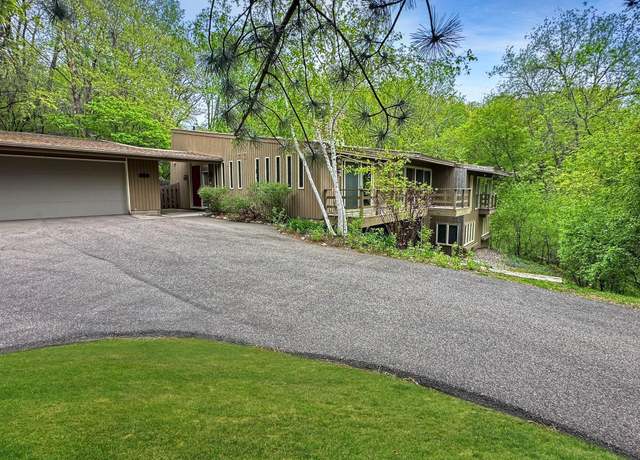 Property at 7201 Schey Dr, Edina, MN 55439, 5 beds, 5 baths