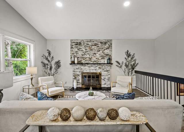 Property at 10280 Tarn Cir, Eden Prairie, MN 55347, 4 beds, 2 baths