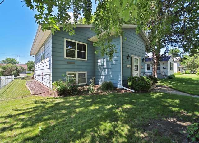 Property at 521 5th St NE, Staples, MN 56479, 4 beds, 2 baths