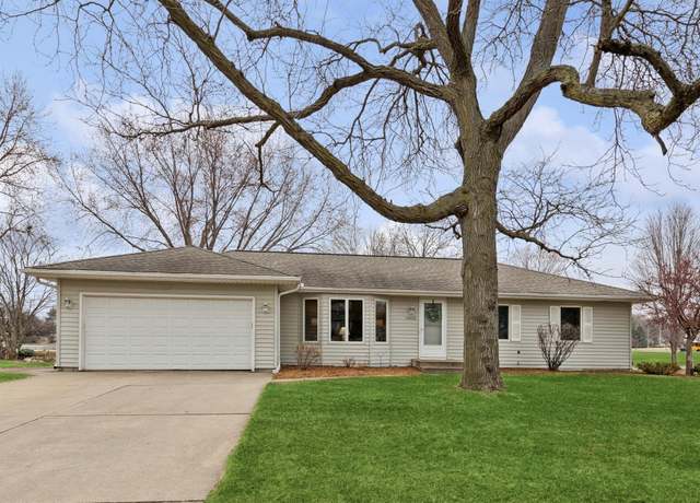 Property at 10033 Zenith Rd, Bloomington, MN 55431, 3 beds, 3 baths