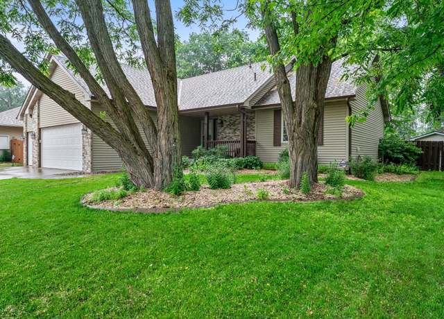 Property at 23106 Havelka Ct N, Forest Lake, MN 55025, 3 beds, 3 baths