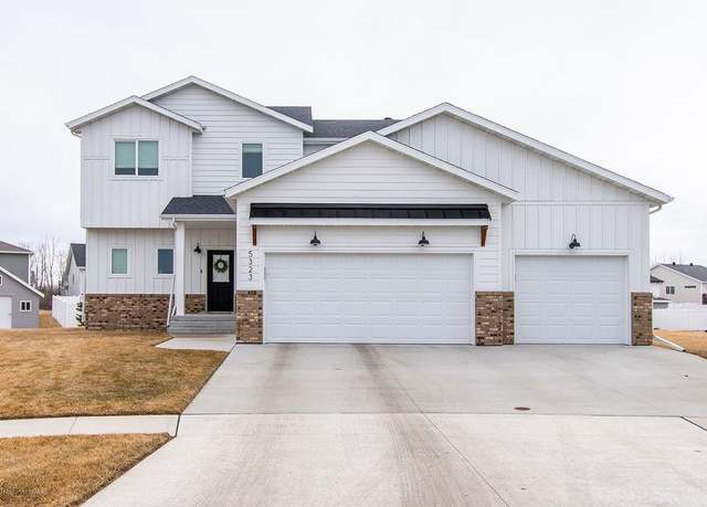 Property at 5323 8th St W, West Fargo, ND 58078, 6 beds, 4 baths