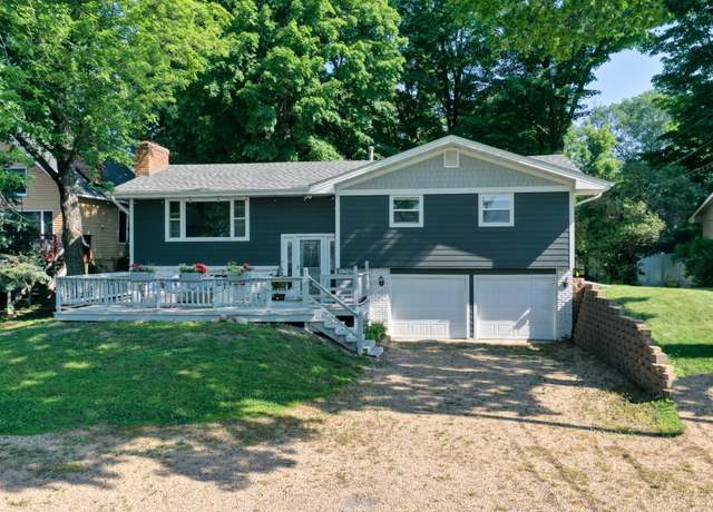 Property at 8112 N Shore Trl N, Forest Lake, MN 55025, 3 beds, 2 baths