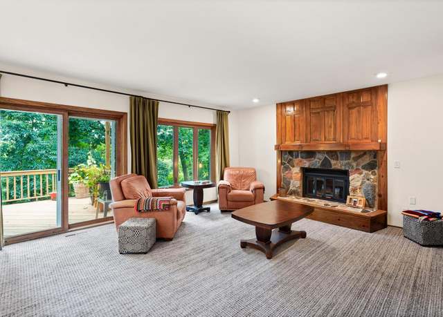 Property at 15527 Michele Ln, Eden Prairie, MN 55346, 3 beds, 3 baths