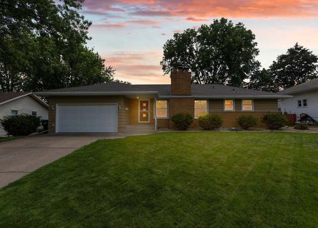 Property at 6925 38th Ave N, Crystal, MN 55427, 4 beds, 2 baths