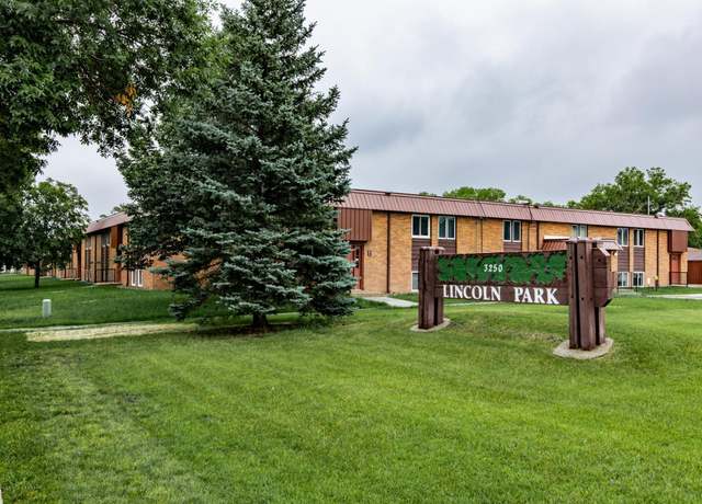 Property at 3250 15th Ave S #2, Fargo, ND 58103, 3 beds, 2 baths
