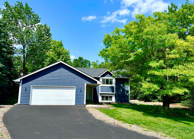 Property at 500 Ridge Ln, Chaska, MN 55318, 4 beds, 2 baths