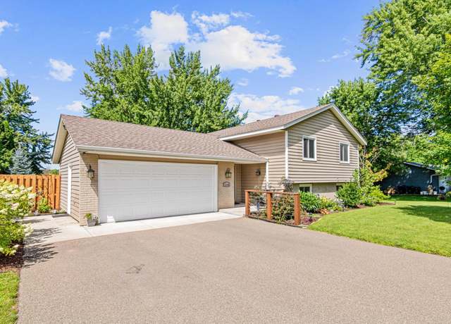 Property at 11145 Lower 167th St W, Lakeville, MN 55044, 4 beds, 2 baths