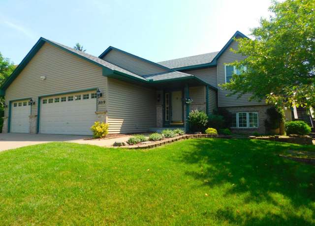 Property at 2219 Grafton Ave N, Oakdale, MN 55128, 5 beds, 3 baths