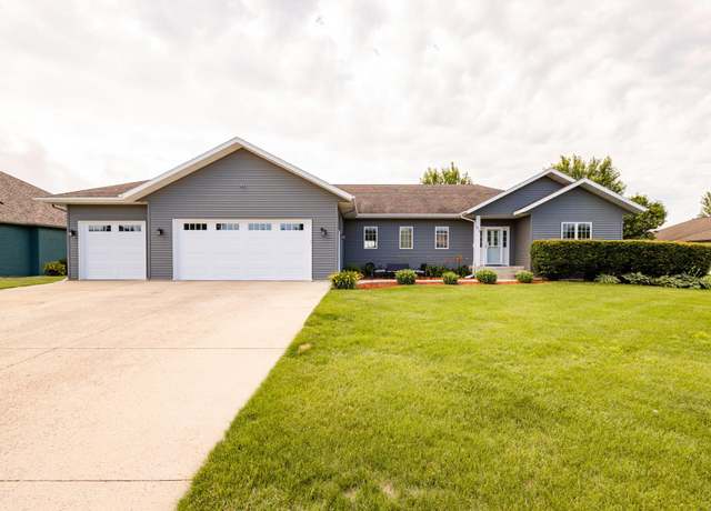 Property at 812 Anderson Way, Alexandria, MN 56308, 6 beds, 5 baths