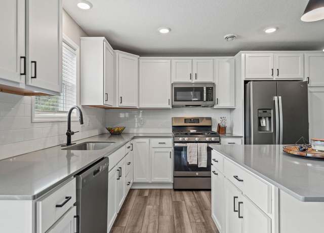 Property at 8731 Park Ave NE, Otsego, MN 55330, 3 beds, 3 baths