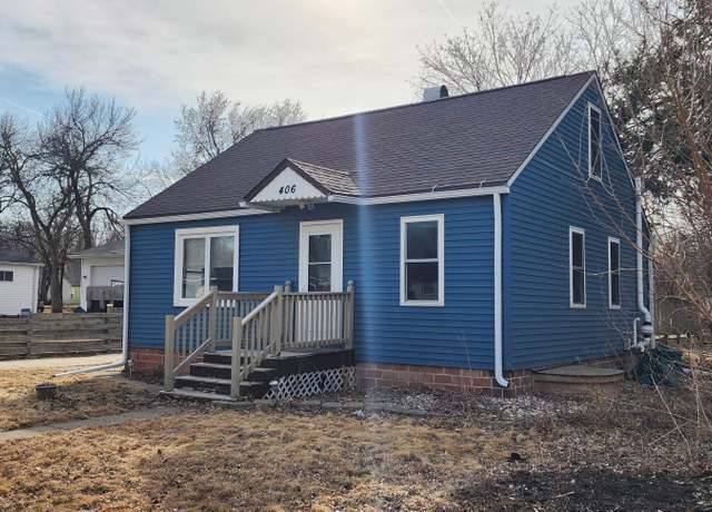 Property at 406 S 1st St, Marshall, MN 56258, 4 beds, 1 bath
