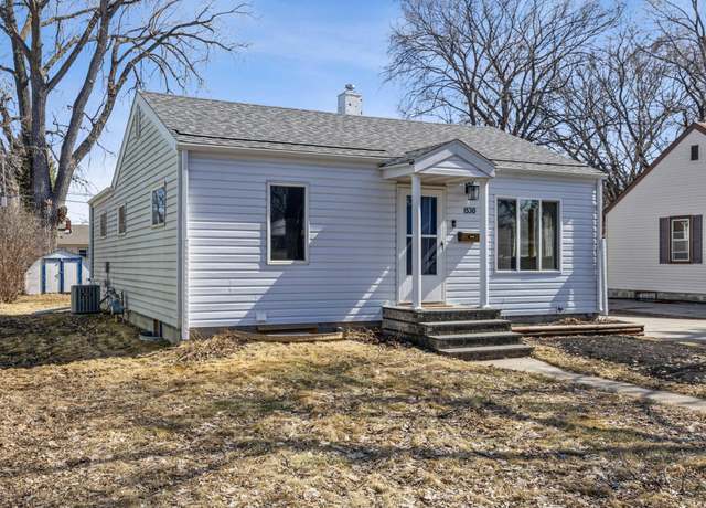 Property at 1530 14th St S, Fargo, ND 58103, 4 beds, 2 baths