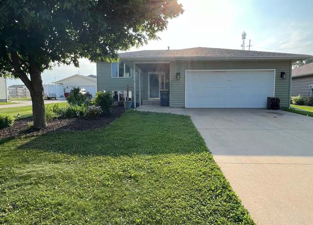 Property at 320 8th St SW, Plainview, MN 55964, 3 beds, 2 baths