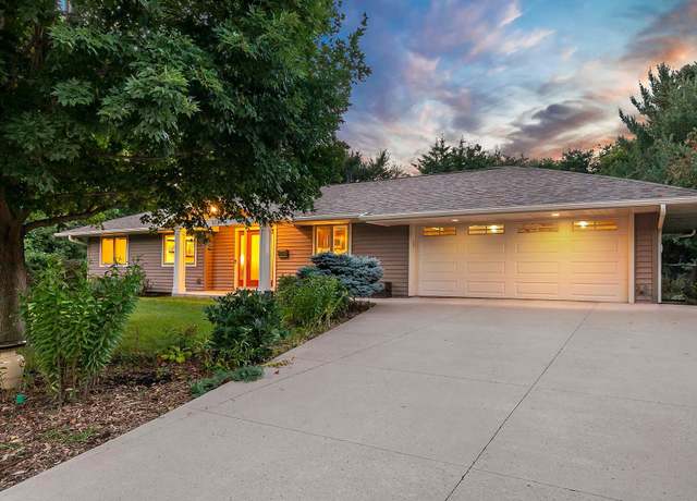 Property at 5124 Winsdale St N, Golden Valley, MN 55422, 4 beds, 3 baths