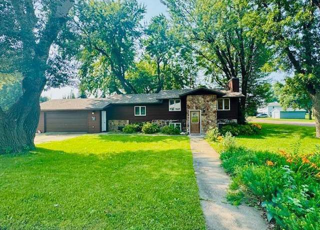 Property at 741 Greenwood Ave, Tracy, MN 56175, 3 beds, 2 baths