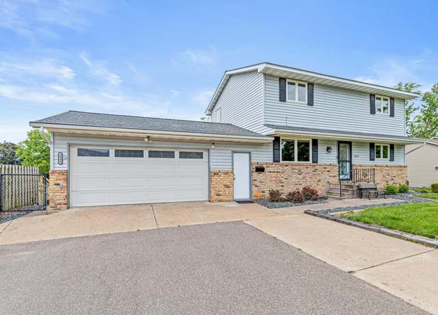 Property at 4644 2nd St NE, Fridley, MN 55421, 4 beds, 3 baths