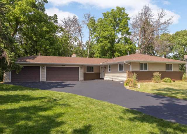 Property at 10700 27th Ave S, Burnsville, MN 55337, 3 beds, 3 baths