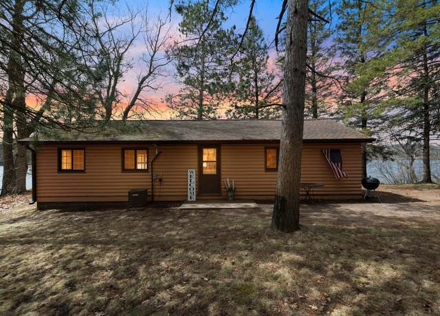 Property at 201 27 1/4 26 7/8 Ave Unit B, Cumberland, WI 54829, 3 beds, 1 bath